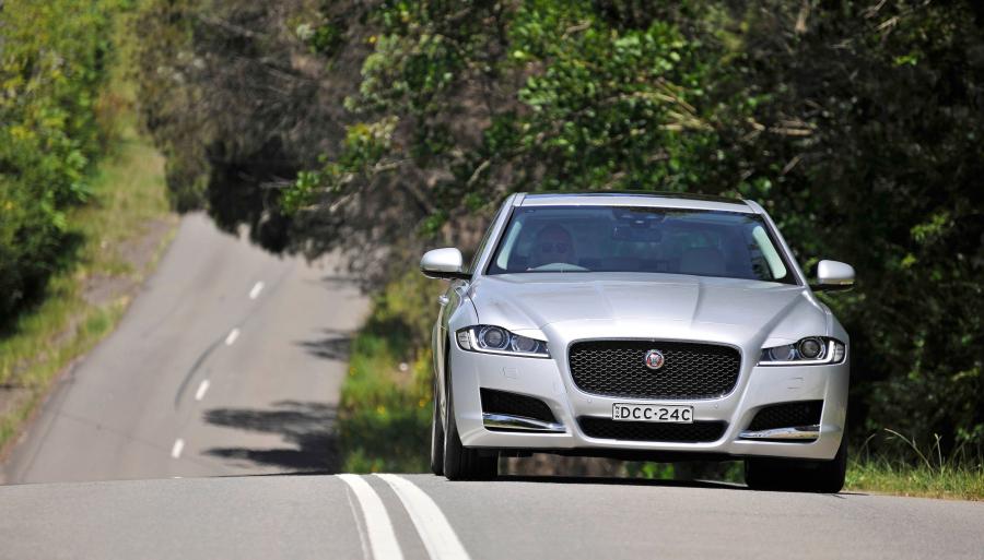  Jaguar XF Prestige 2016 года  (AU) (фото 6 из 23)